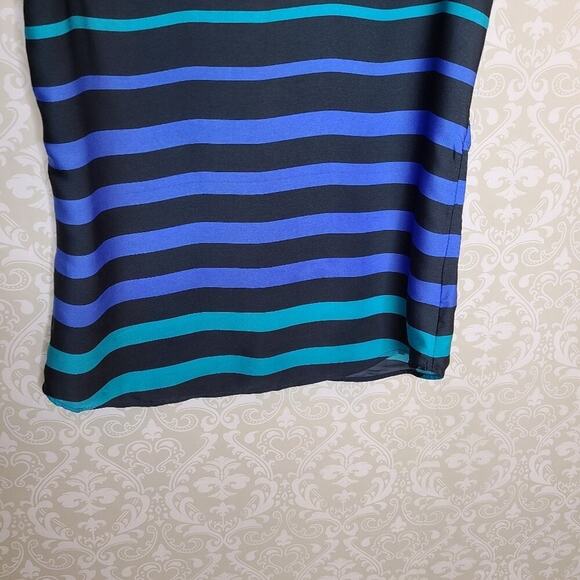 Banana Republic Size Small Blue Striped Sleeveless Blouse - Picture 9 of 11